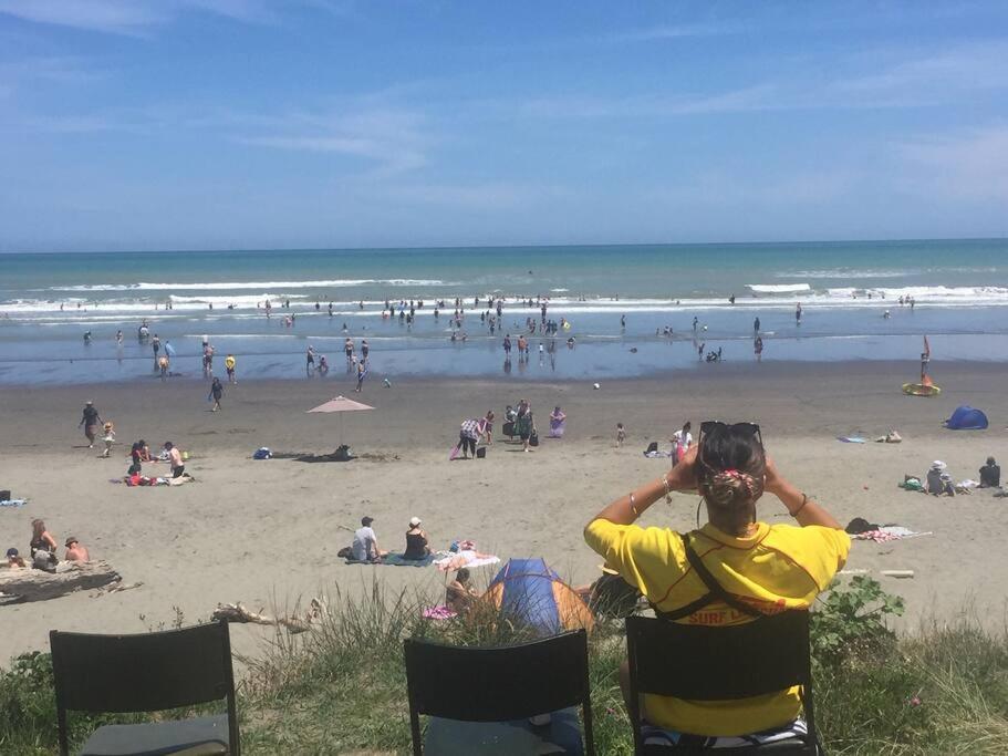 Relaxed Beach Retreat, Mod Family Friendly Bach Foxton Beach Eksteriør bilde